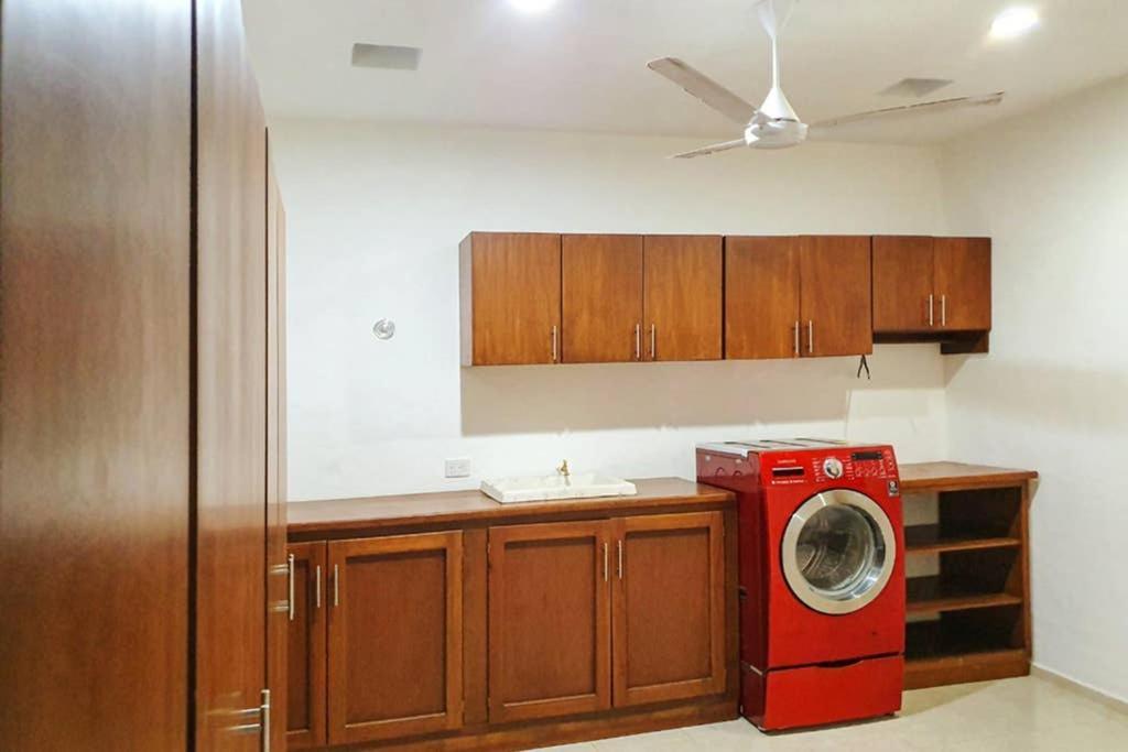 Casa Hector, Con Jacuzzi, Cerca Del Foro Gnp. Villa Merida Ngoại thất bức ảnh