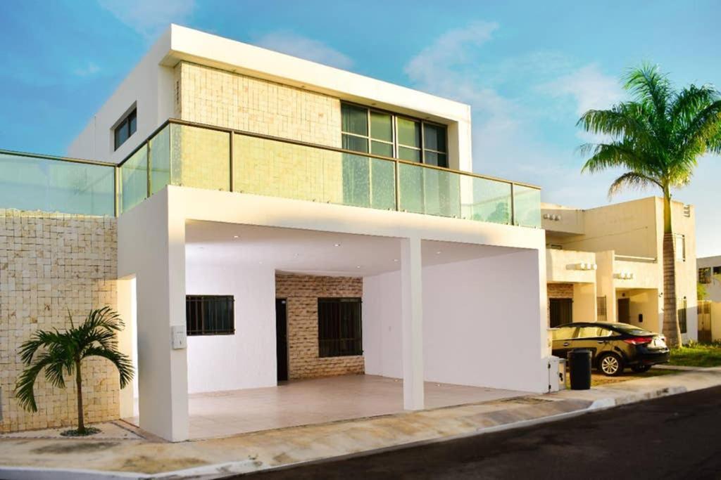 Casa Hector, Con Jacuzzi, Cerca Del Foro Gnp. Villa Merida Ngoại thất bức ảnh
