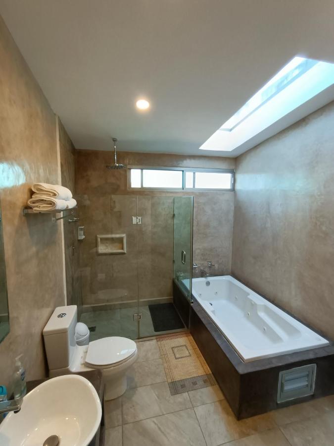 Casa Hector, Con Jacuzzi, Cerca Del Foro Gnp. Villa Merida Ngoại thất bức ảnh